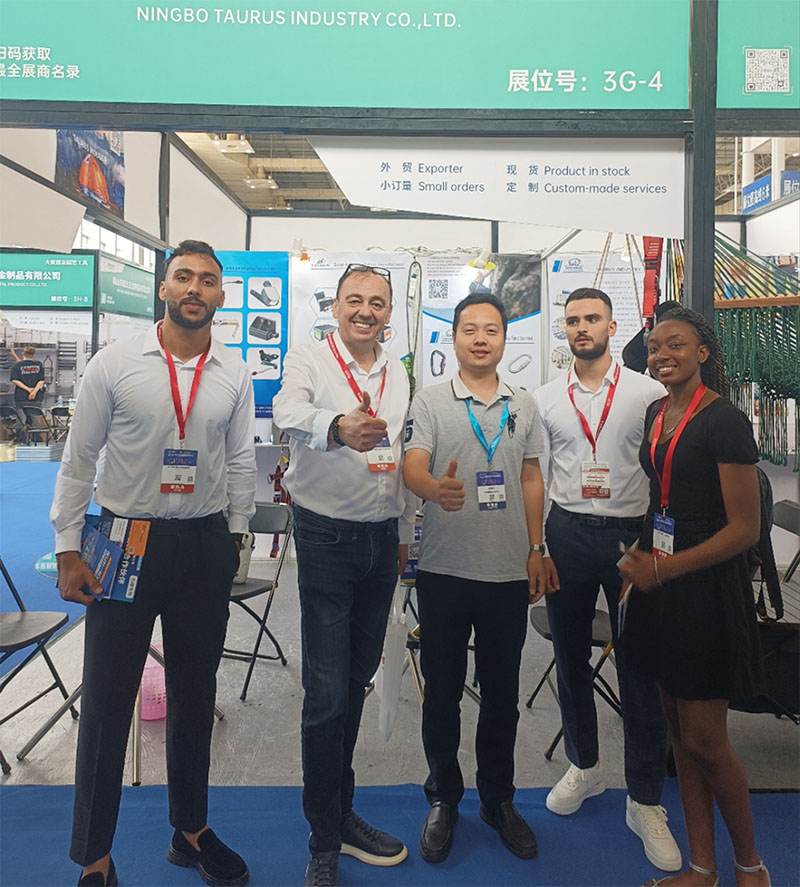 Exposições da indústria Ningbo Taurus na Feira da Fábrica Ningbo